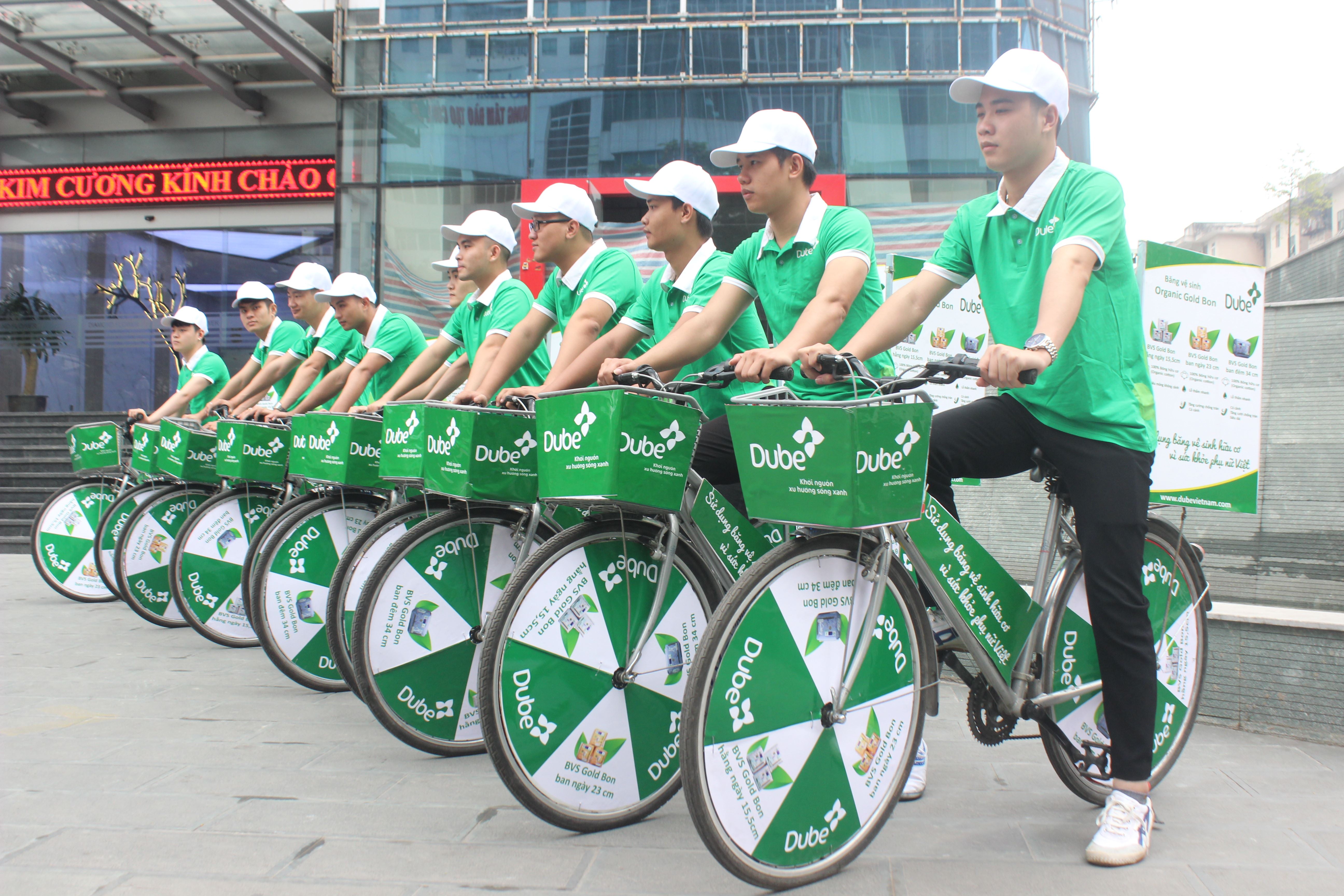 Tổ chức roadshow tại Hà Nội.
